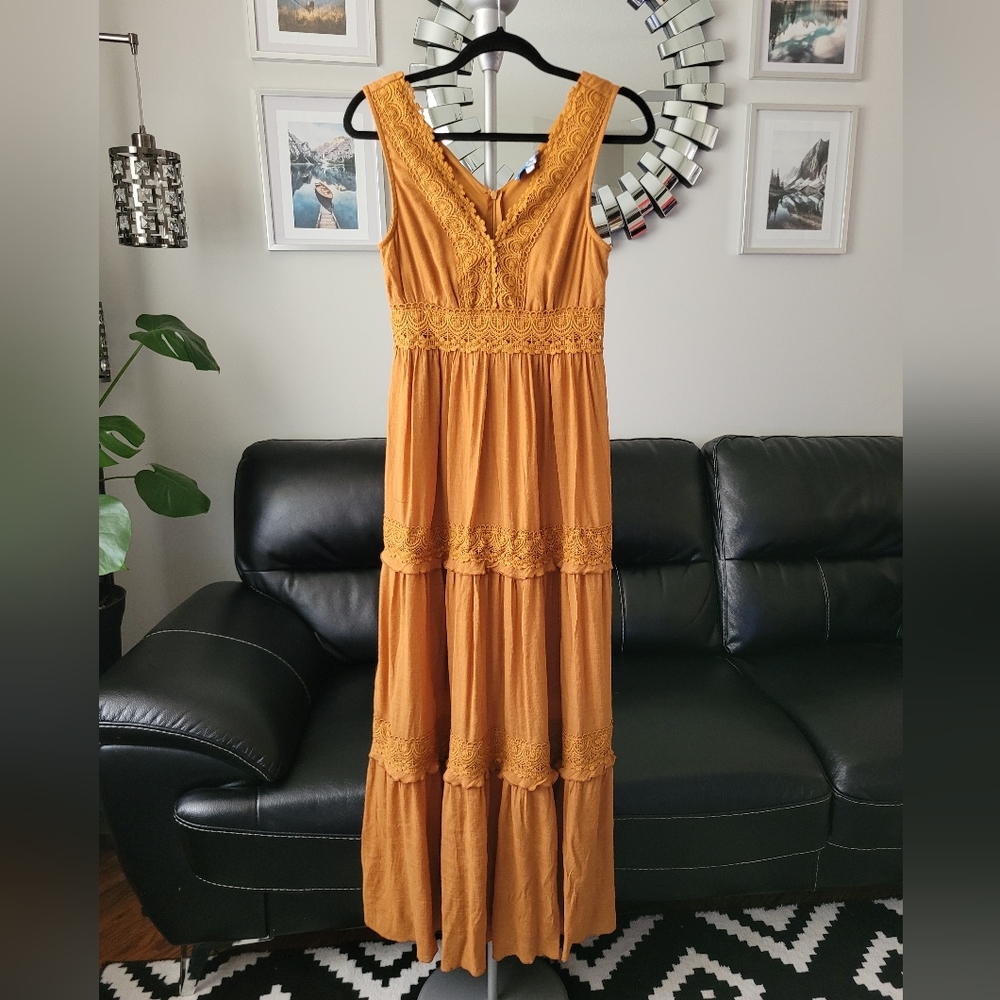 Brown Size Small Crochet Detailing Maxi Dress
